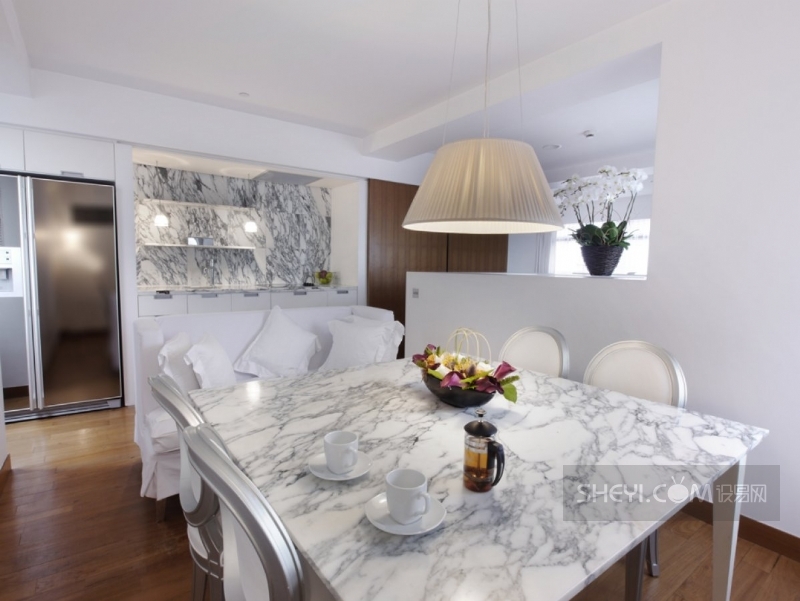 菲利浦·斯塔克的时尚艺术-23