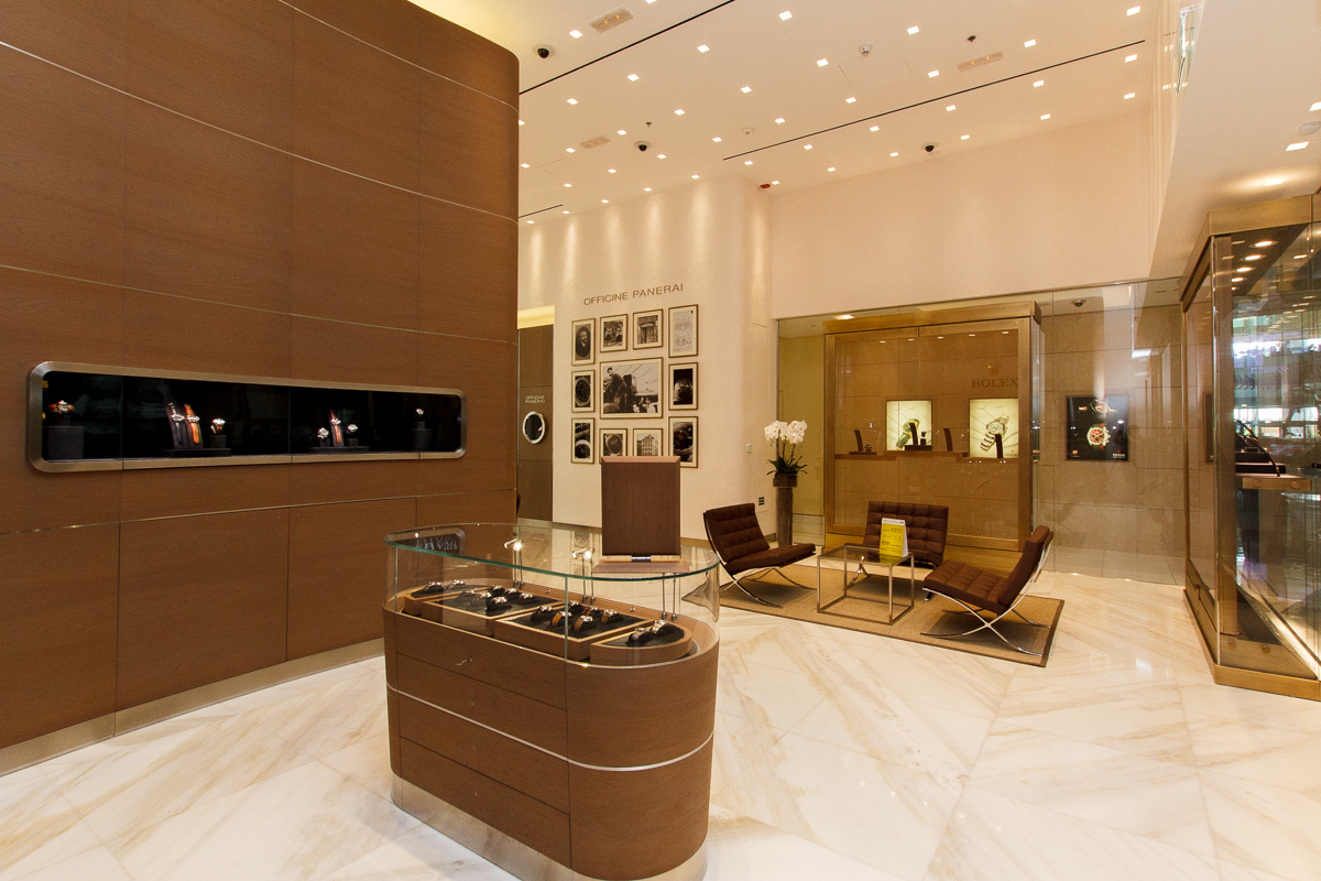 迪拜购物中心 Officine Panerai 精品店-9