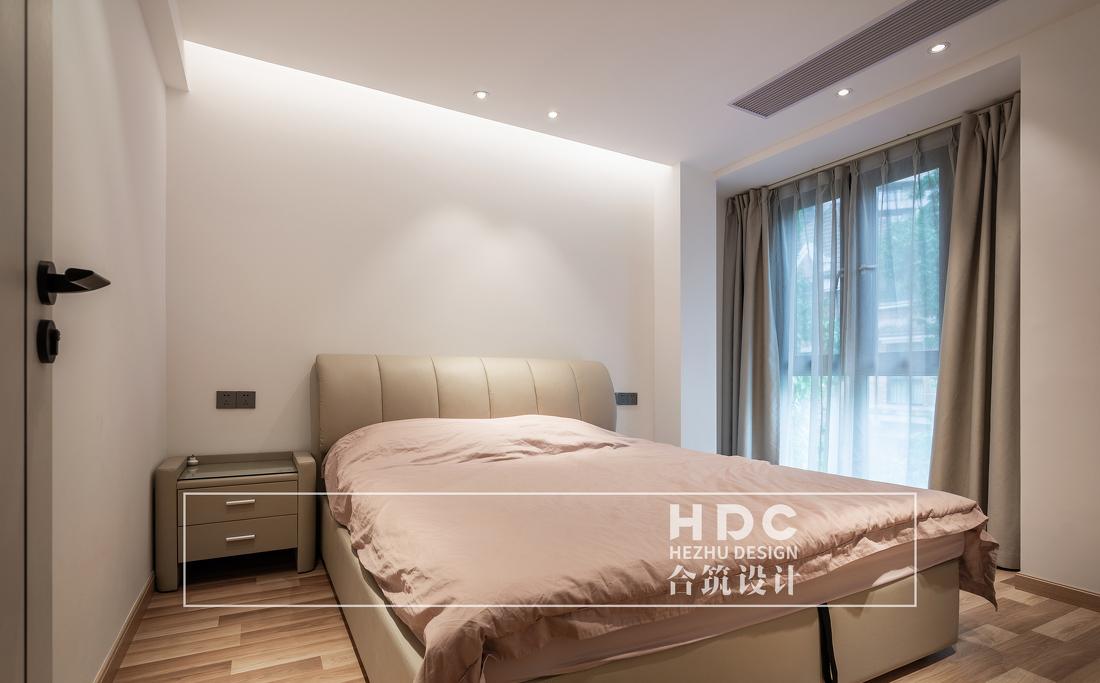 宁静沉稳的现代家居设计-23