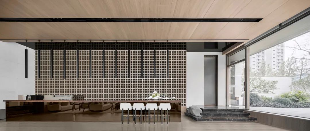 上叠·映湖 · 下叠·见山丨LSD-1