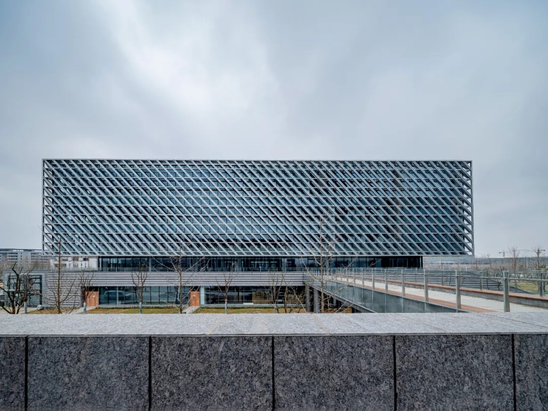 网络安全学院图书馆-12