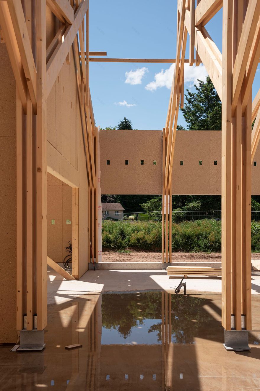 巴卡拉多媒体图书馆-13