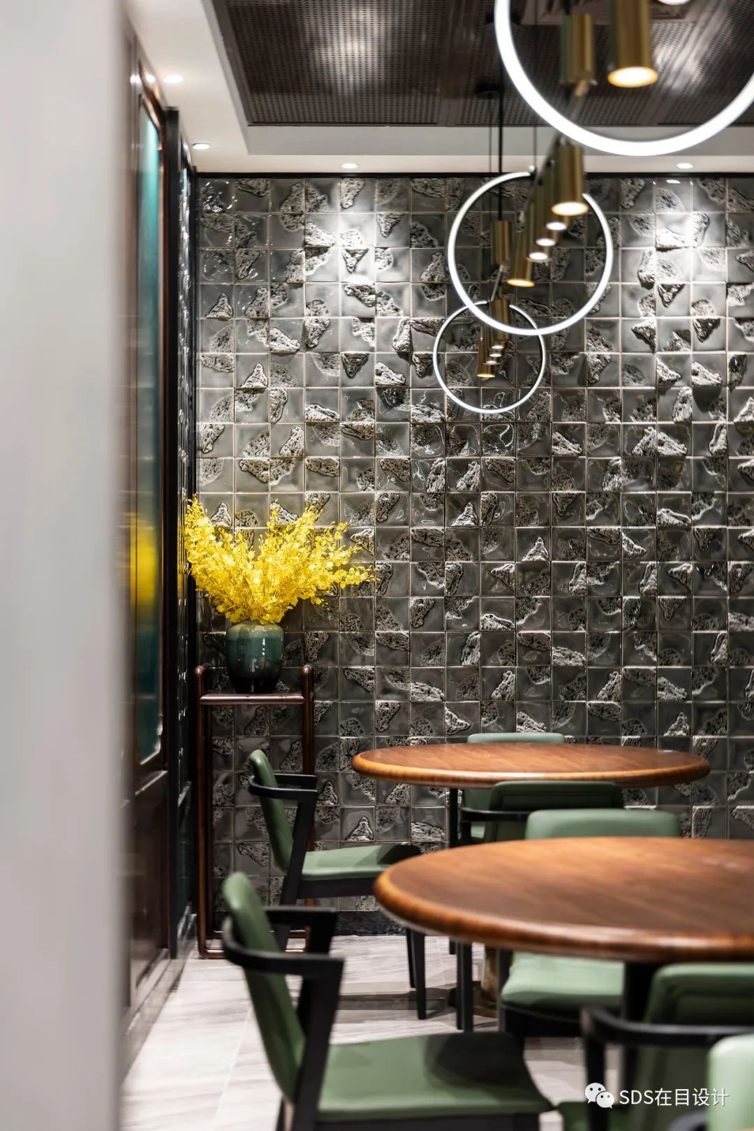 海上明月宴 • 木棉餐厅(时代 CR8 店)丨中国广州丨广州里外文化创意有限公司-23