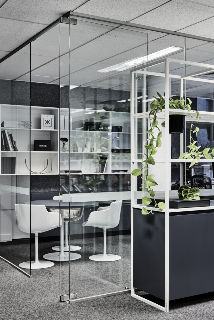 高端住宅式办公室设计，豪华与明净的完美平衡-7