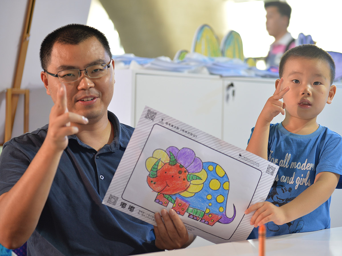 蜡笔魔法剧——科技与艺术的奇幻碰撞-10