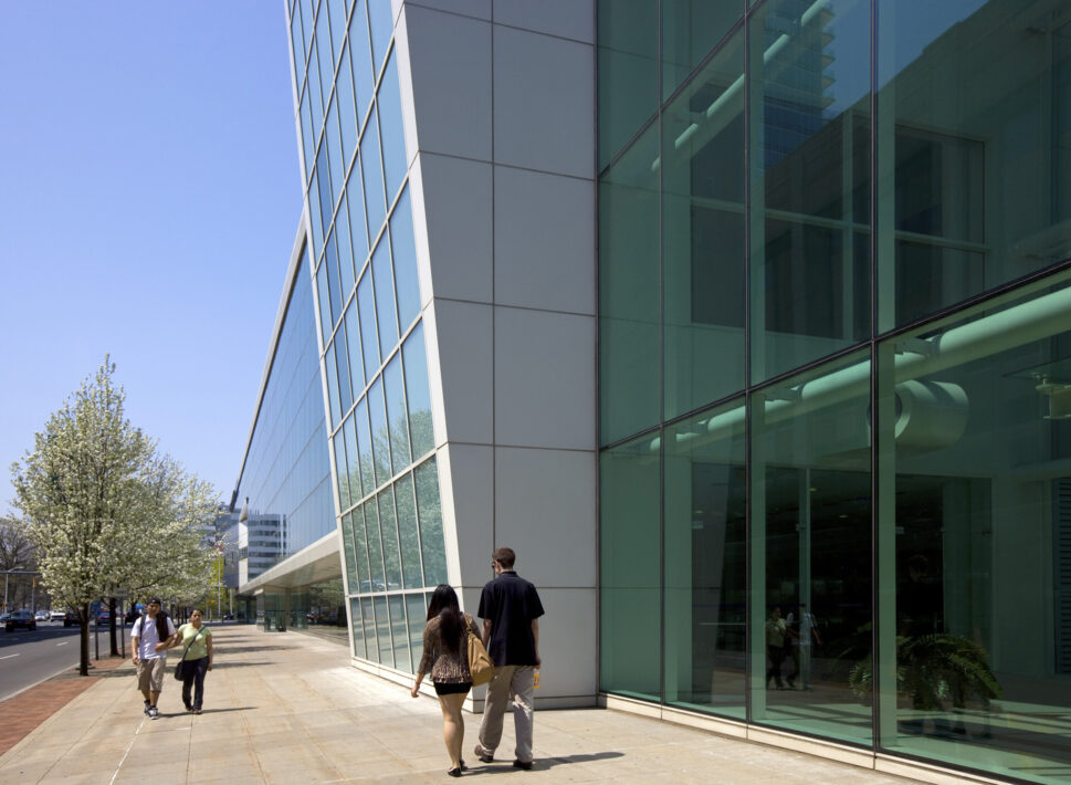 University of Connecticut: Stamford Branch Campus - Perkins Eastman-5