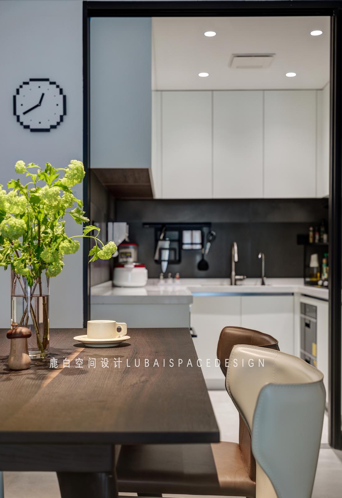 黑白灰极简系住宅-27