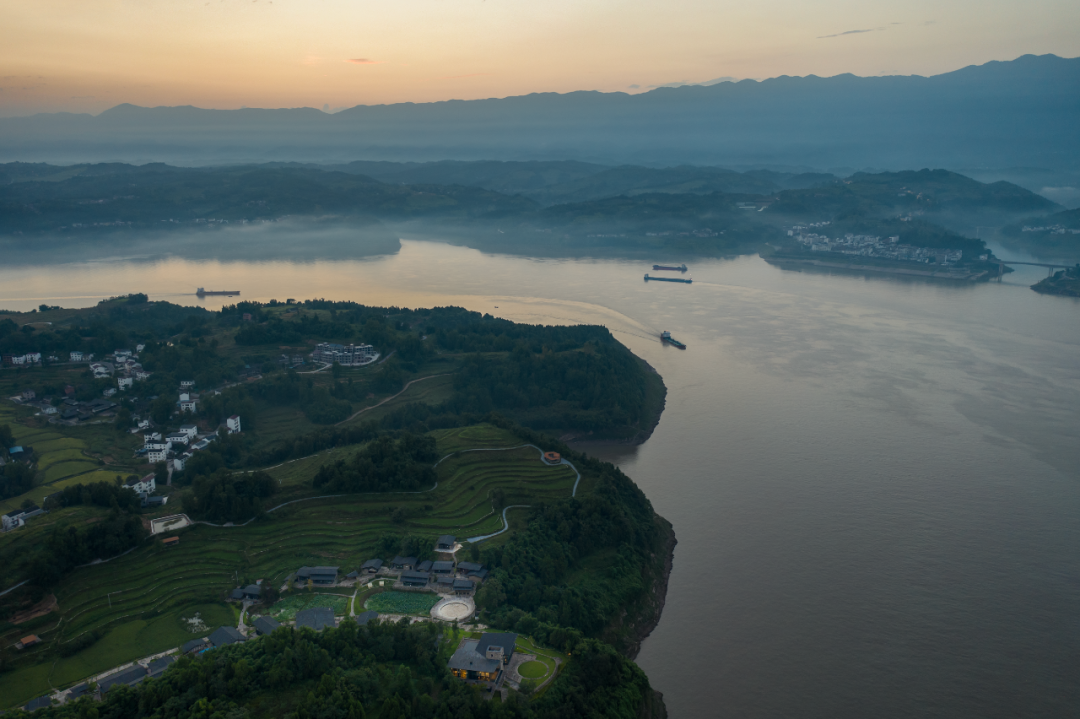 元禾大千新作|寻返乡愁x归园田居一长江边的院子-3