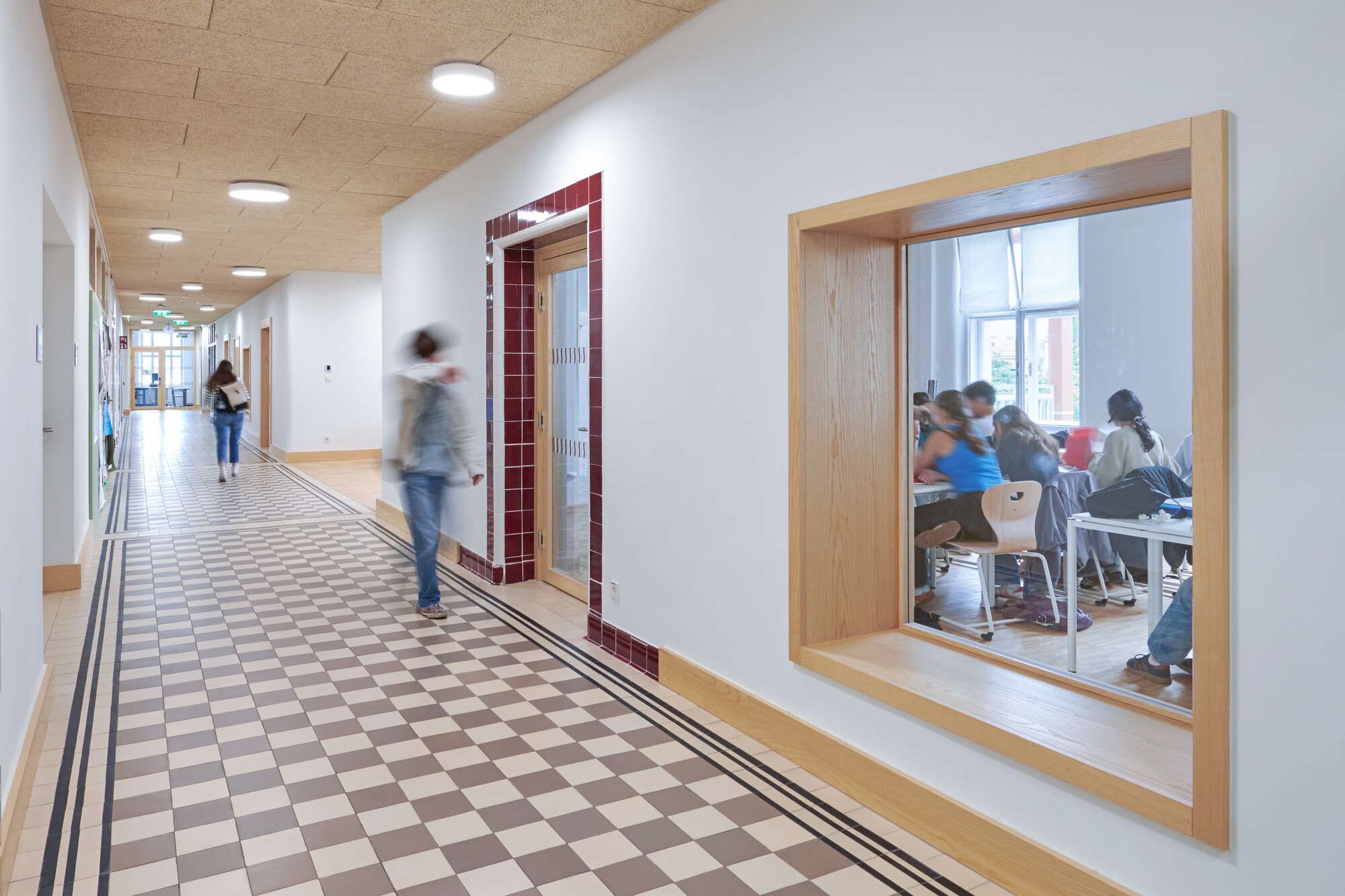 Gersthof Model School Renovation and Conversion / Franz&Sue-36