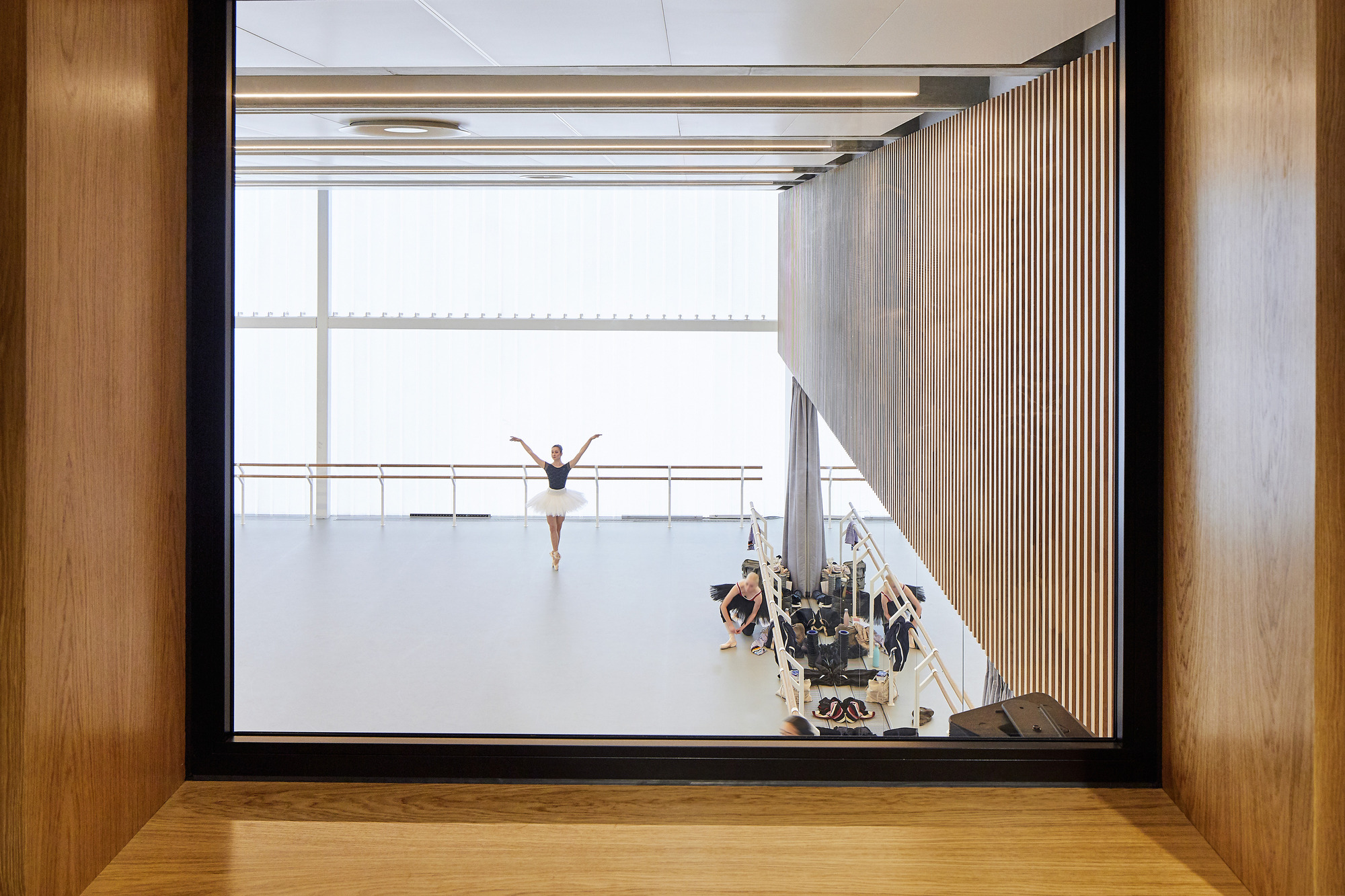 English National Ballet / Glenn Howells Architects-36