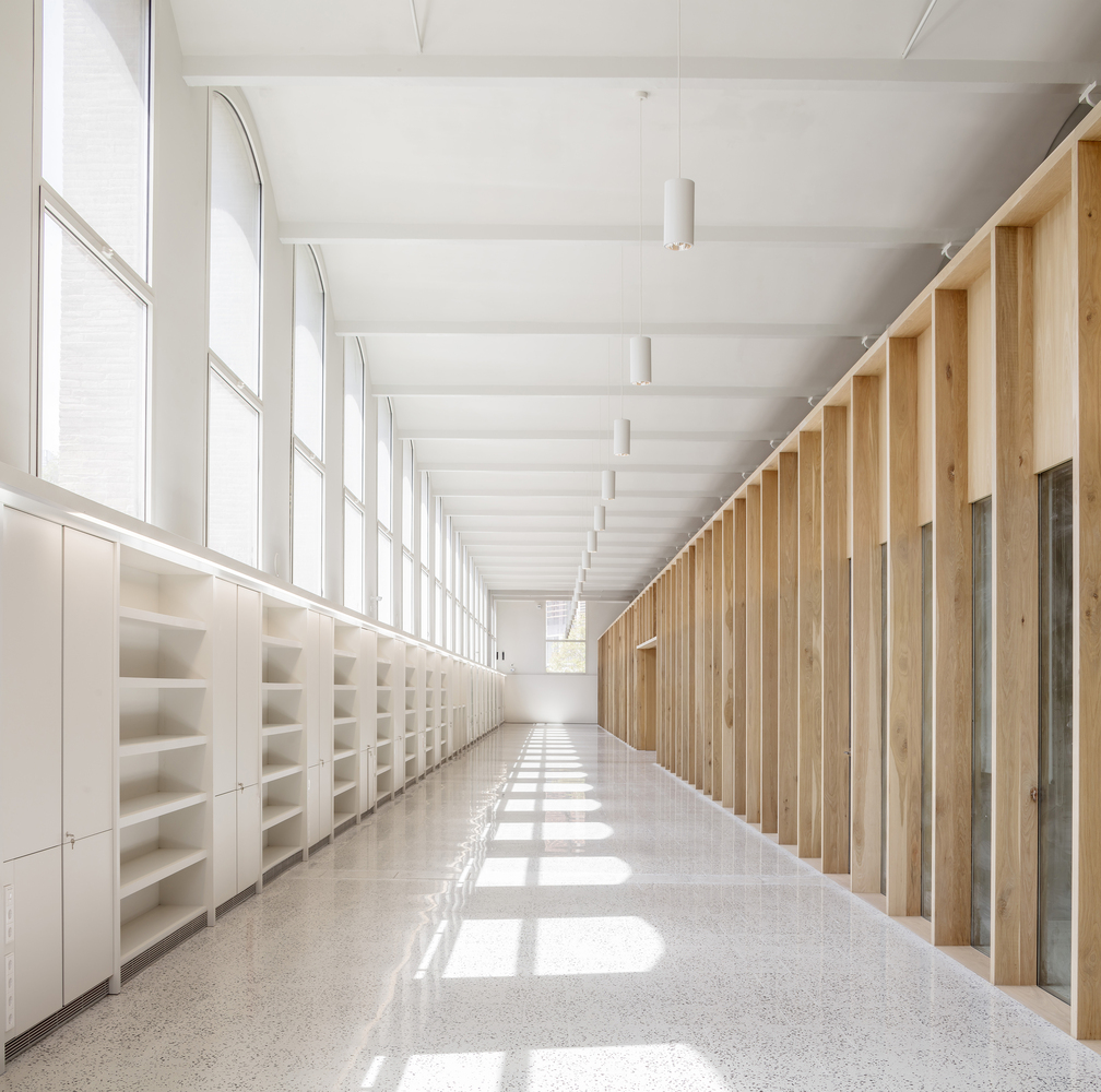 埃马夫·坎巴特略-33