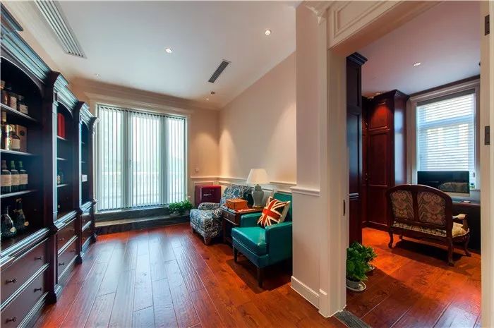 暖阳栖墅 | 自然之美诠释美式风格家居设计-13