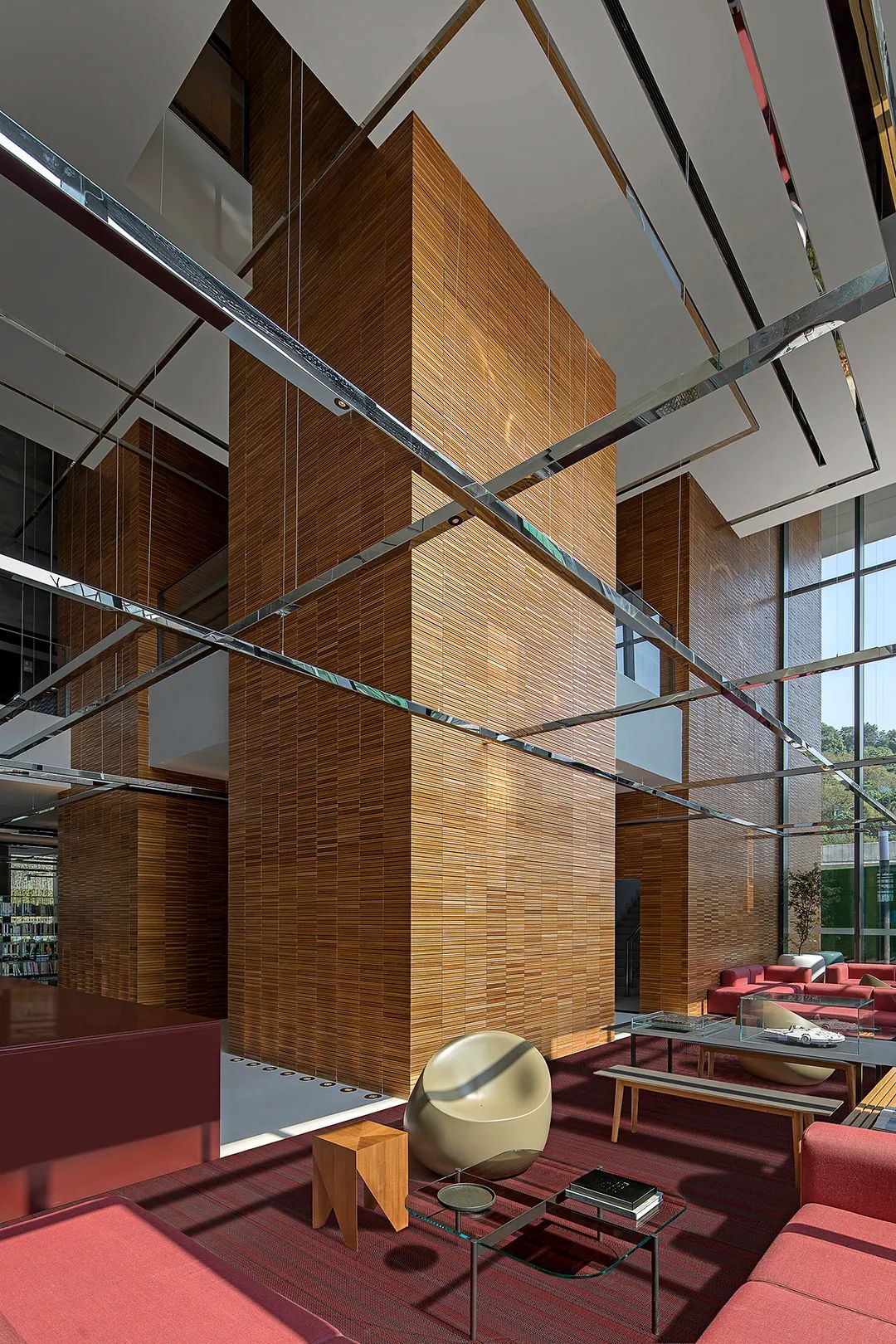 打造现代化科技展示及体验型专业公共图书馆-25