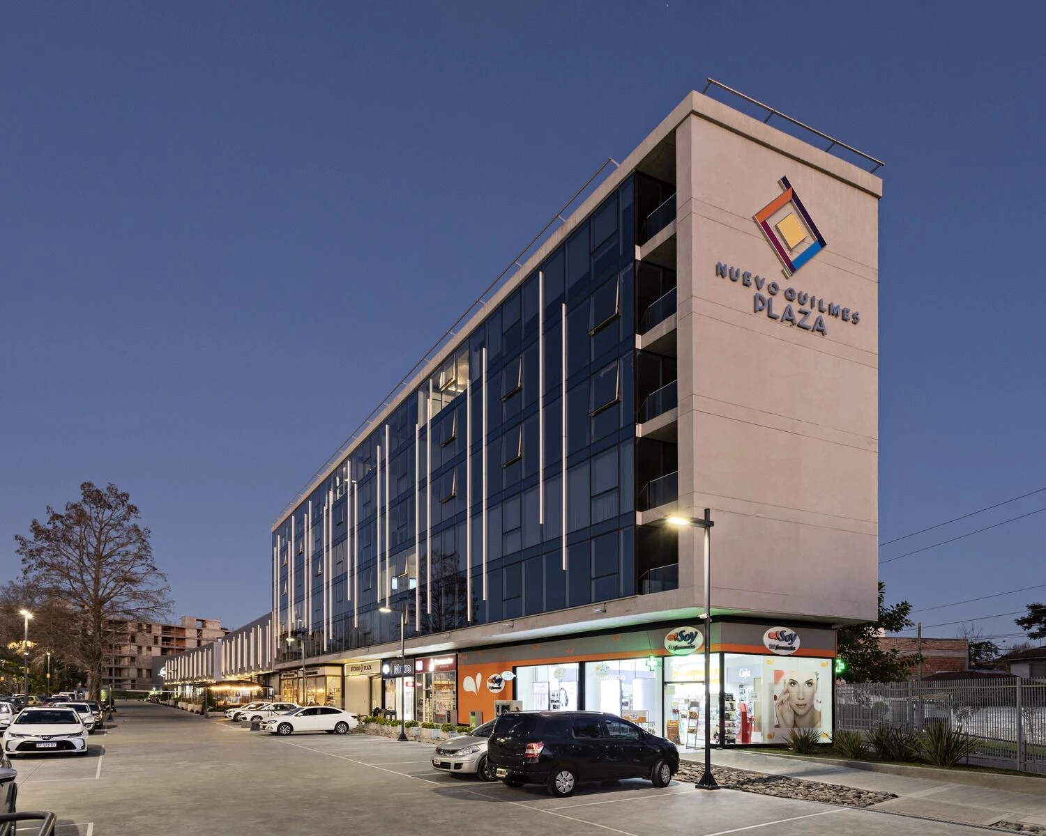 新基尔梅斯广场丨阿根廷布宜诺斯艾利斯丨Forcinito Arquitectos-23