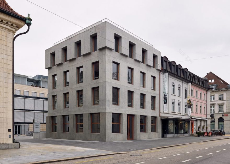 瑞士班霍夫大街公寓扩建,历史建筑重生现代风-3