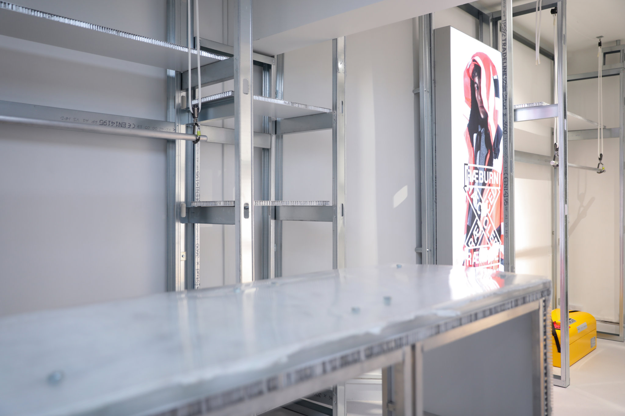 伦敦 RÆBURN 环保可回收商店环境设计-21