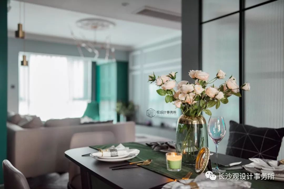 复古绿丝绒,摩登与怀旧共生-24