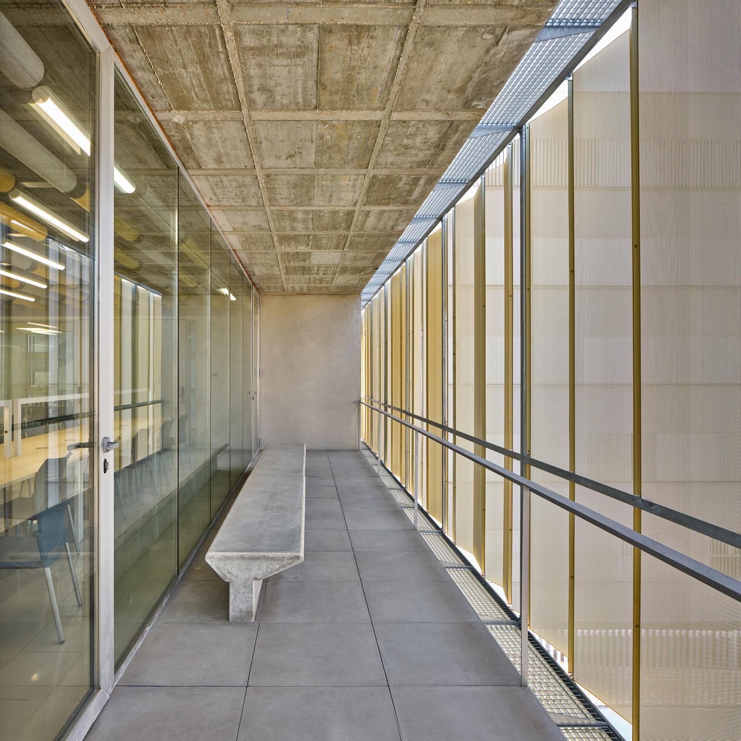 西班牙 Algeciras 大学图书馆-13