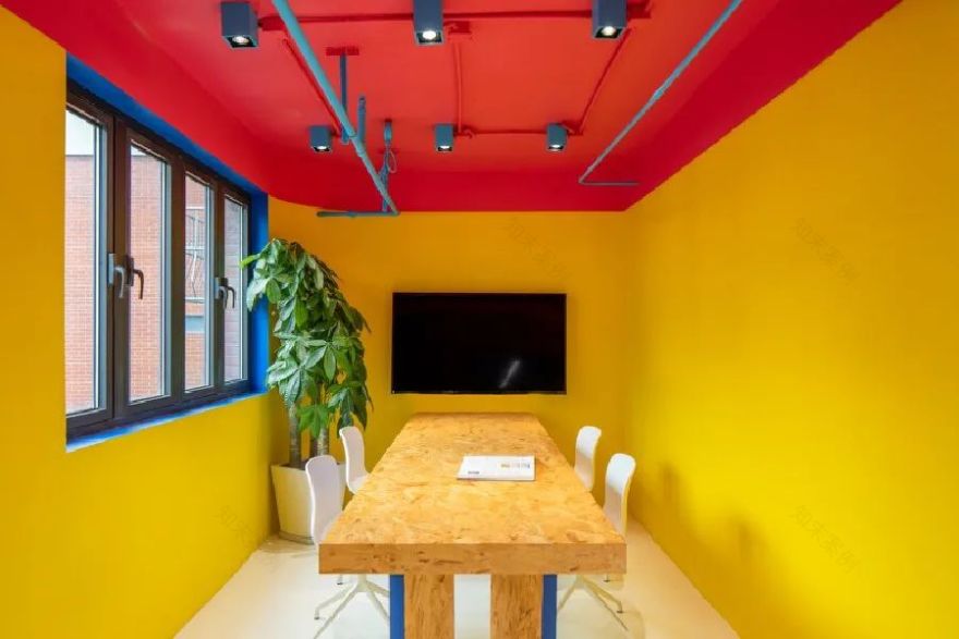 上海彩色办公室丨中国上海丨张烨建筑事务所-45