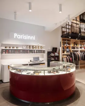 PARISINNI 商店照明设计丨比利时安特卫普丨PUUR