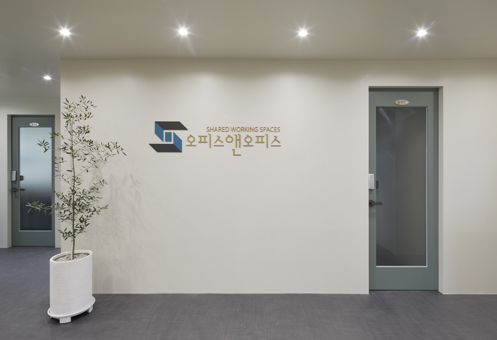 67 平现代简约共享办公空间设计-3
