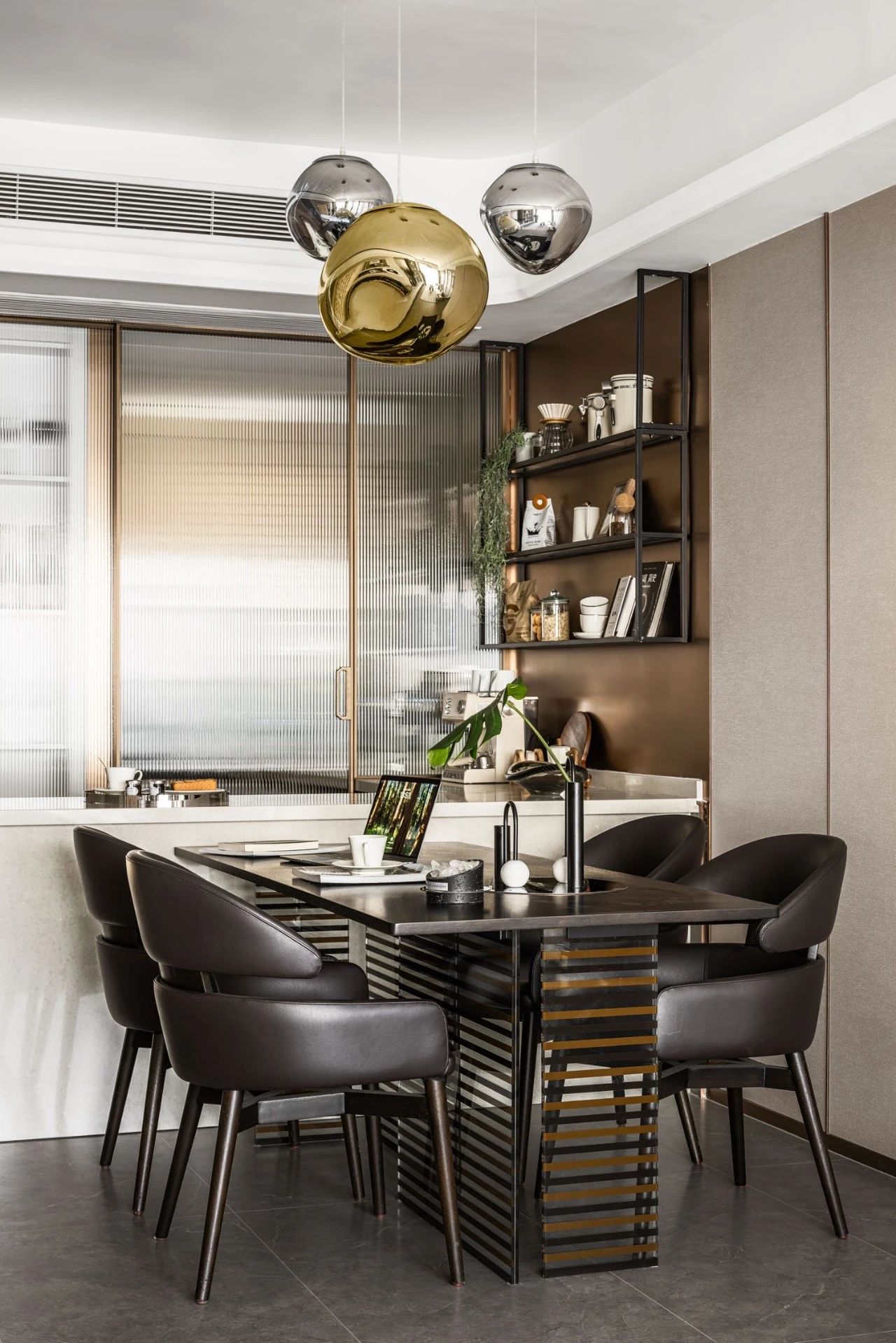 珠江·海御:从海水褪浊到理想之境丨中国广州丨深圳市艺居软装设计有限公司-37