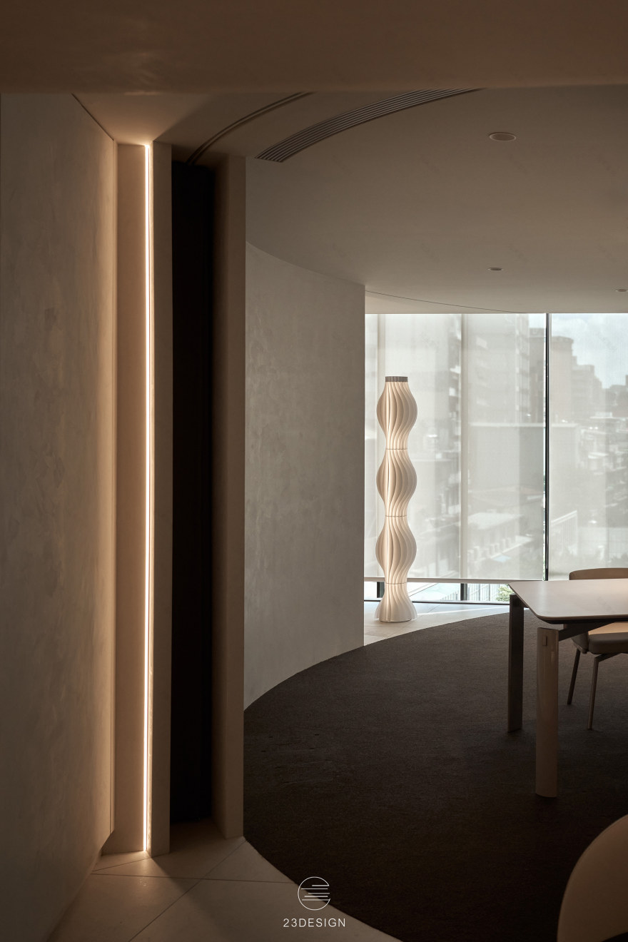 光年之外 Light Years Away 宏國 五感十築 品牌中心丨二三國際 23Design-6