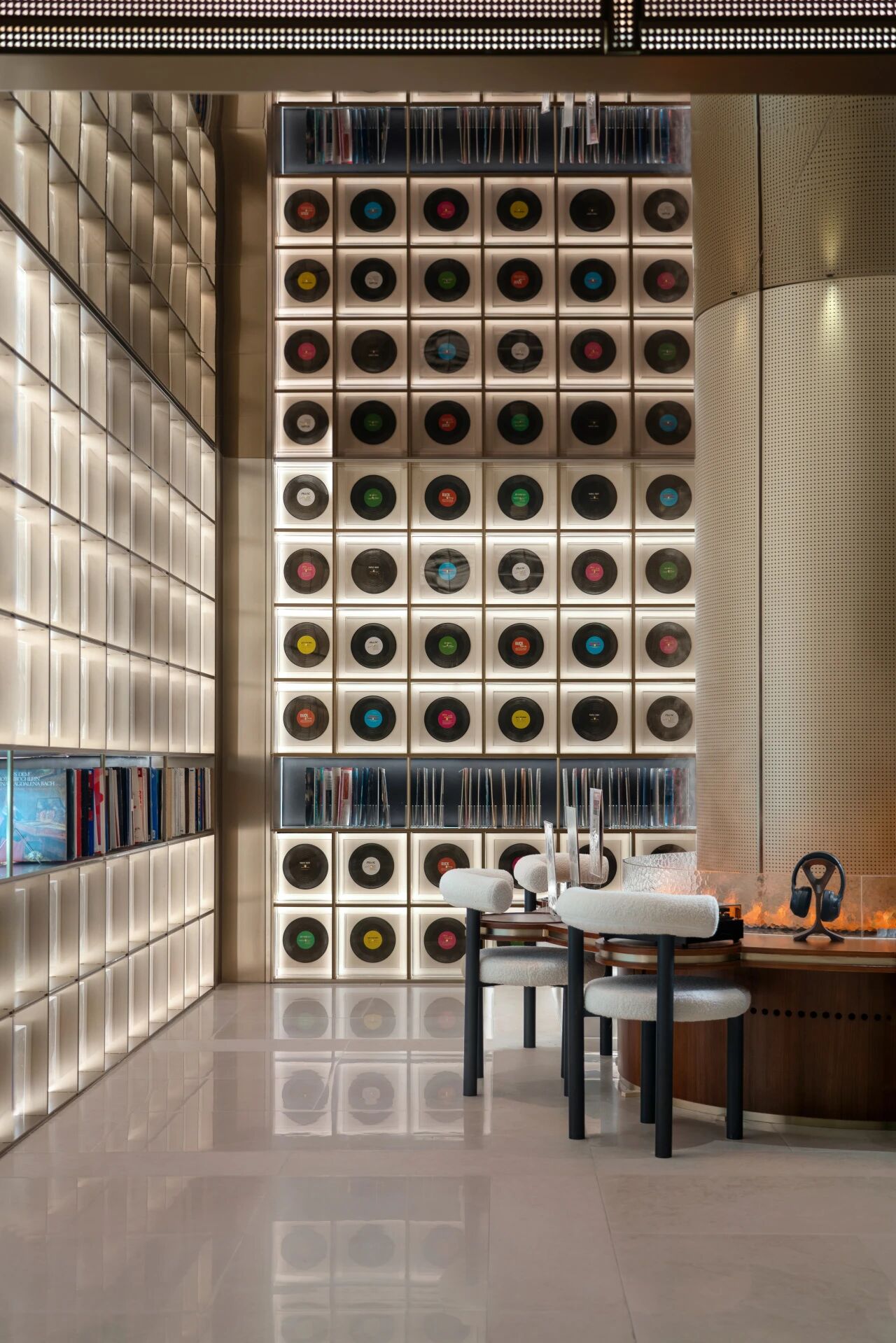 北京住总“芳华里美学馆”丨中国北京丨北京惊奇指南设计顾问有限公司-45