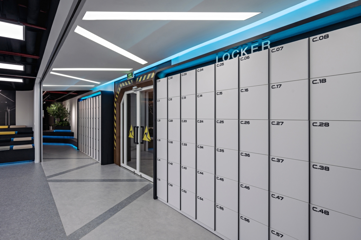 越南科技公司 AXON 未来主义办公室设计丨越南胡志明市丨Frontier Consulting Vietnam-16