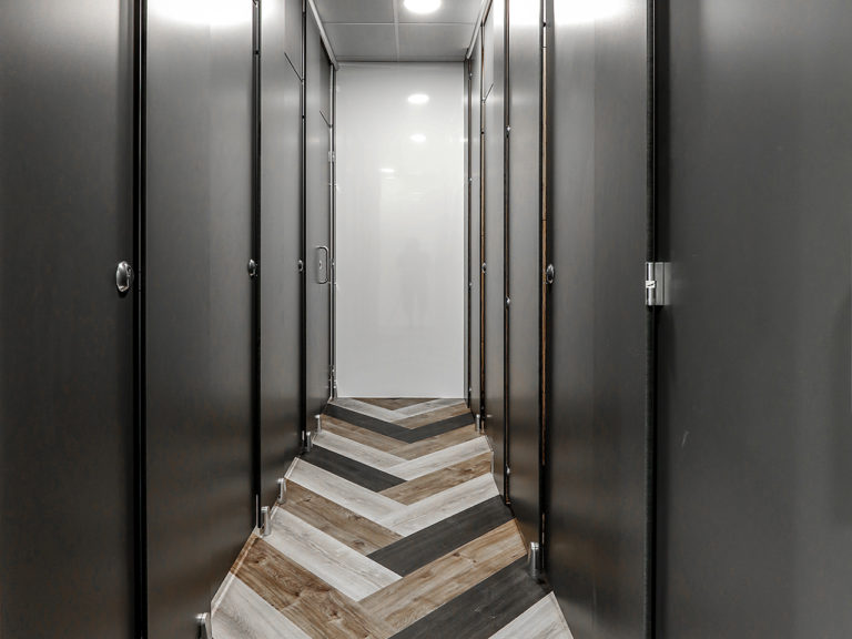 Brentwood School open plan washroom project - Envoplan-11