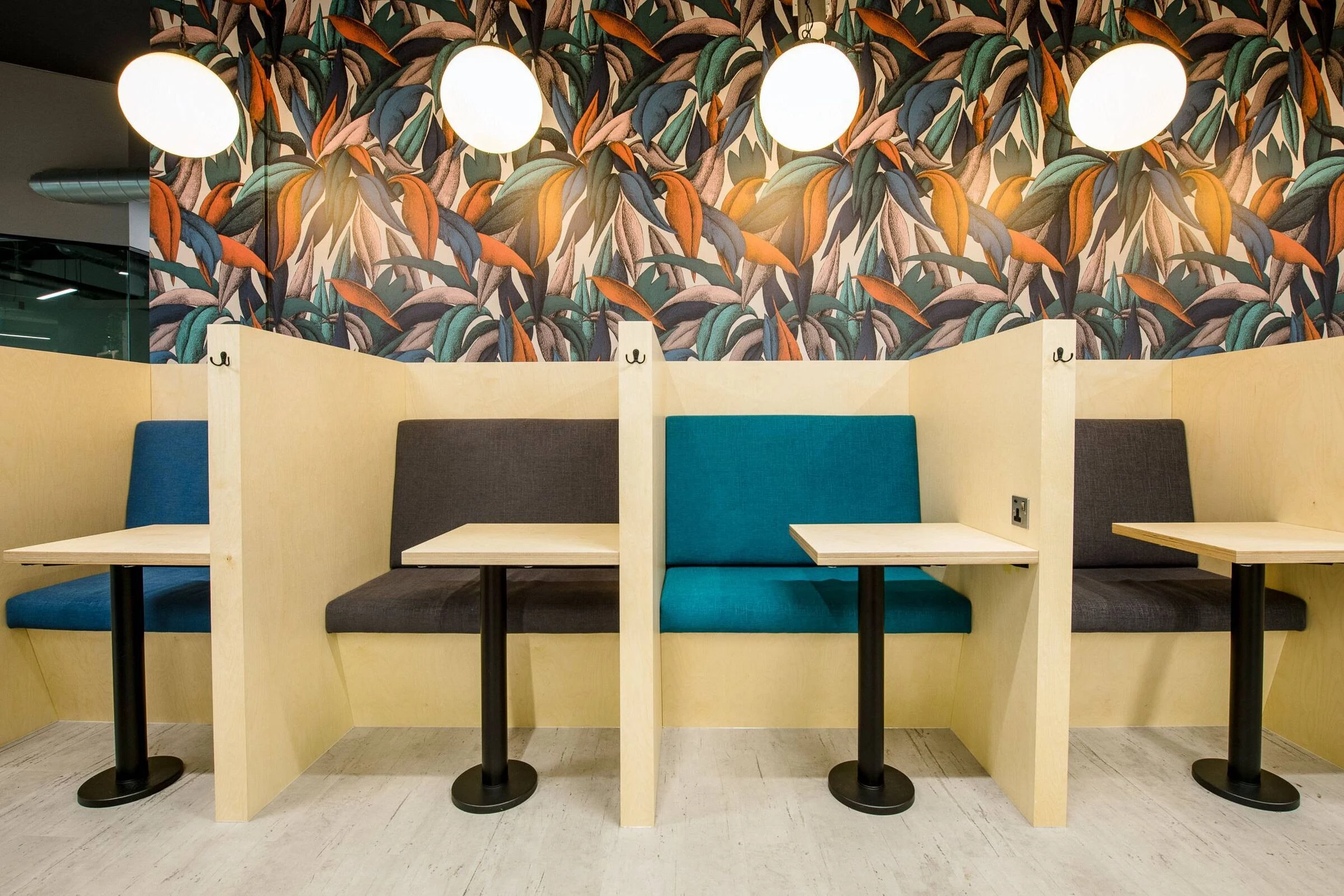 伦敦 Soho 区的活力办公空间-17