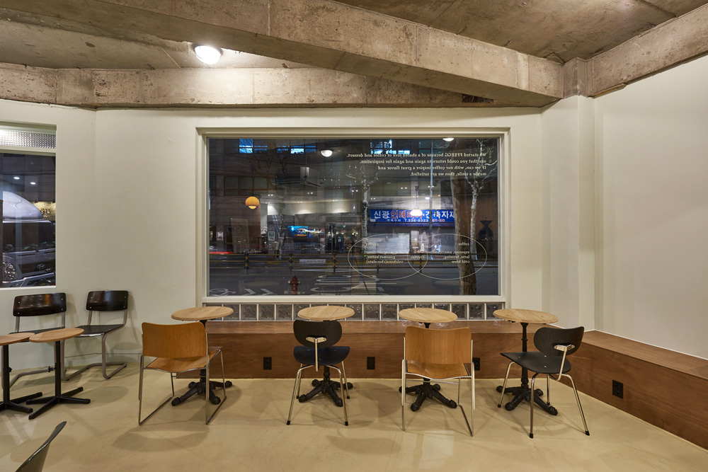 23 坪现代极简咖啡馆设计，打造温馨舒适空间-8