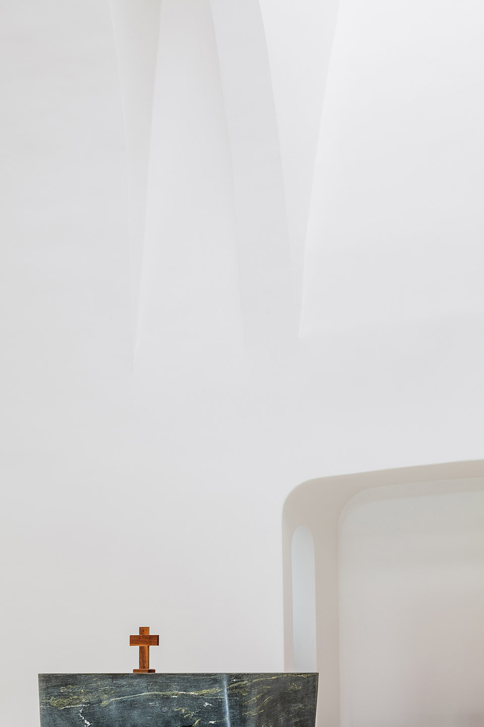 约翰·保罗二世教堂,匈牙利 / Robert Gutowski Architects-26