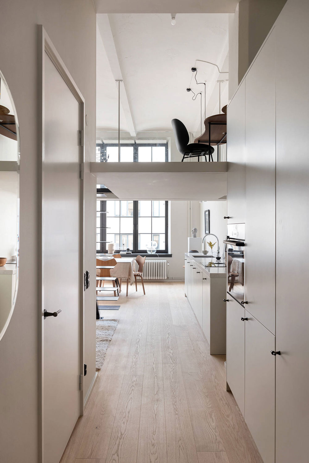 斯德哥尔摩工业风复式公寓设计-26