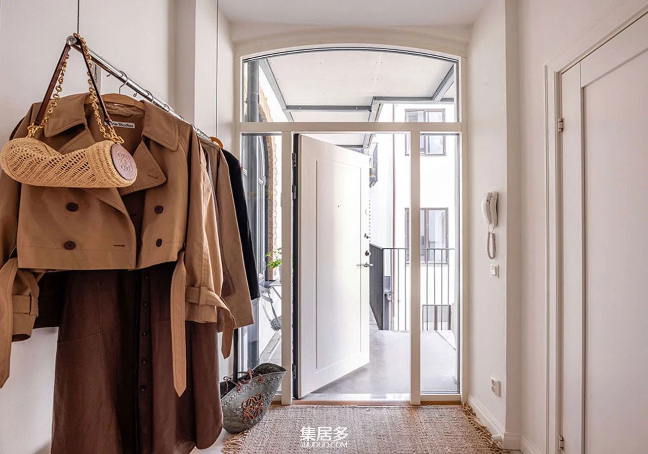 哥德堡 19 世纪建筑玻璃后卧室公寓丨瑞典-30