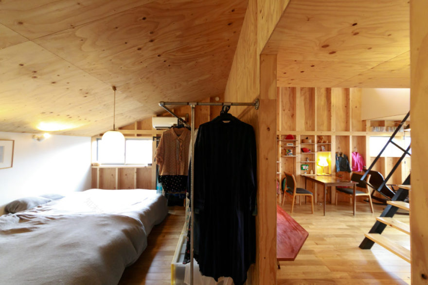 “間”を紡ぐ建築家の自邸自在に姿を変える空間が暖かなコミュニティを育む | Style of Life | 100%LiFE-20