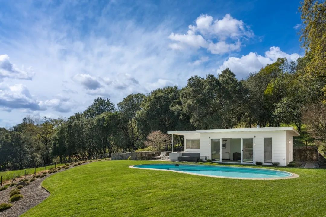 梦幻乡村居所 · 四亩土地上的玻璃钢构建筑丨中国上海丨勾勾手设计网-28