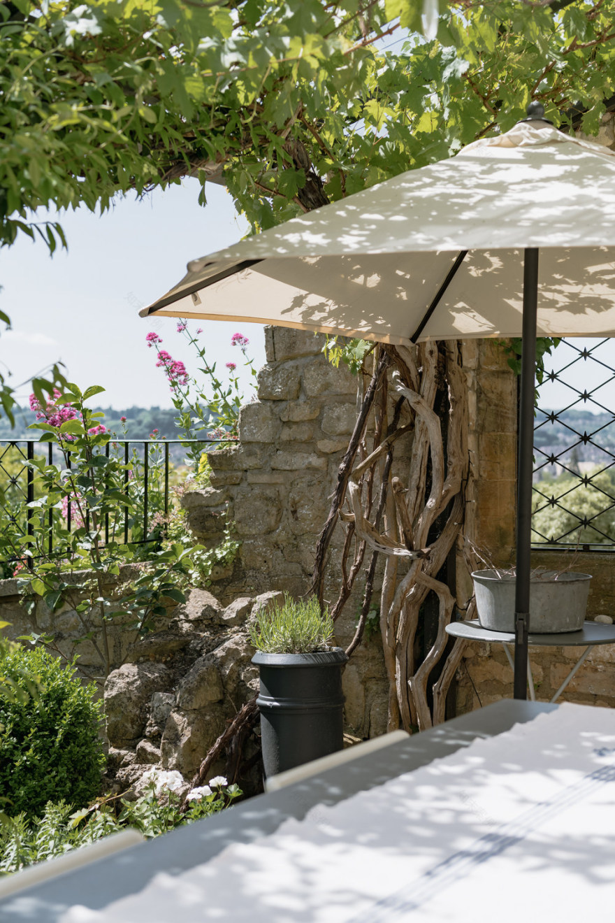 巴斯格鲁吉亚家园 | 电视制片人 Ann Lalić的宜居设计-23