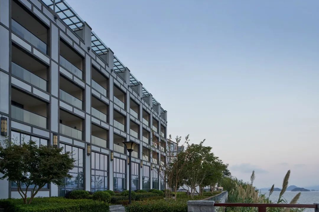 千岛湖阳光大酒店改造项目丨中国浙江丨中国美术学院风景建筑设计研究总院有限公司—第三综合设计研究院-41