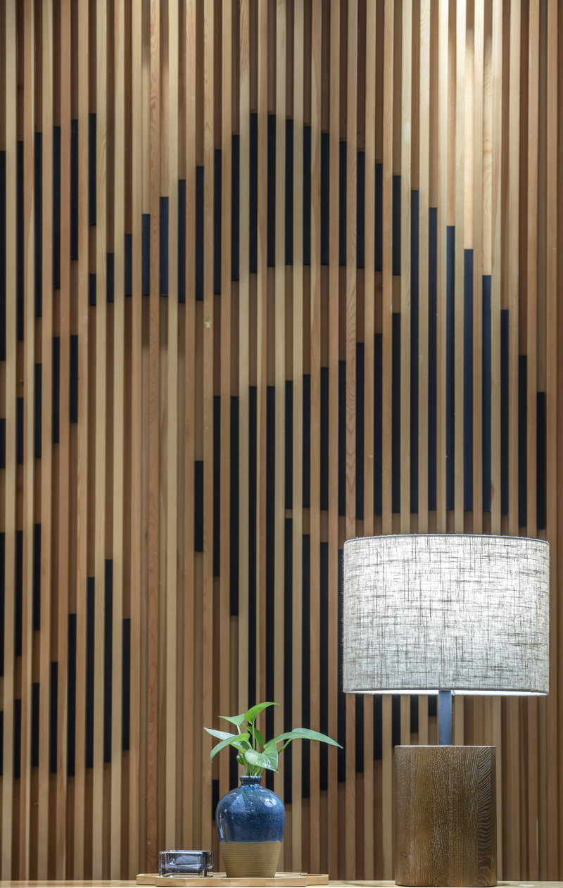 佳禾铁板烧 | 原木色打造的日式餐饮空间-11