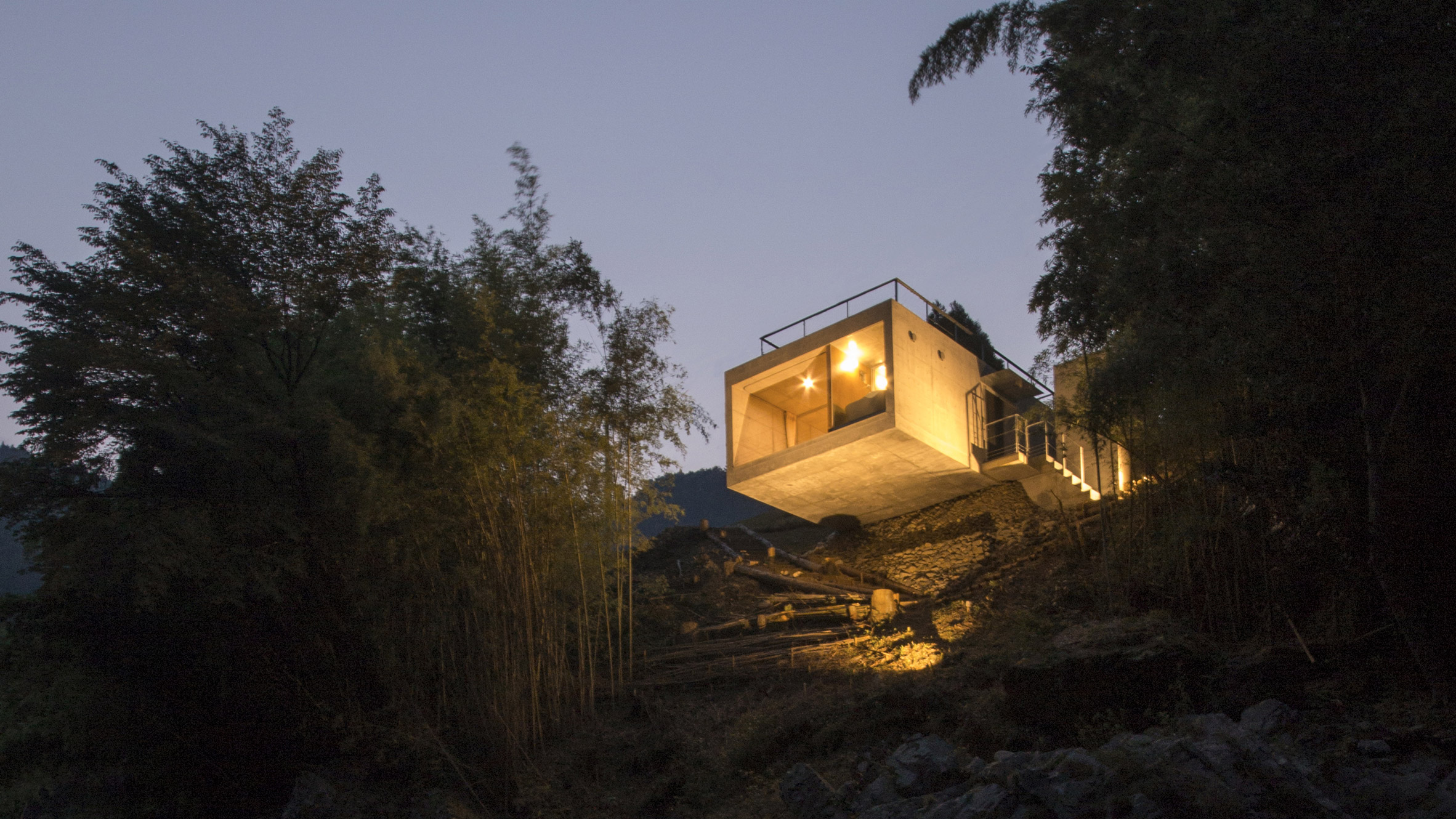 Holiday home by Masato Sekiya cantilevers over a cliff edge in Nara Prefecture-0