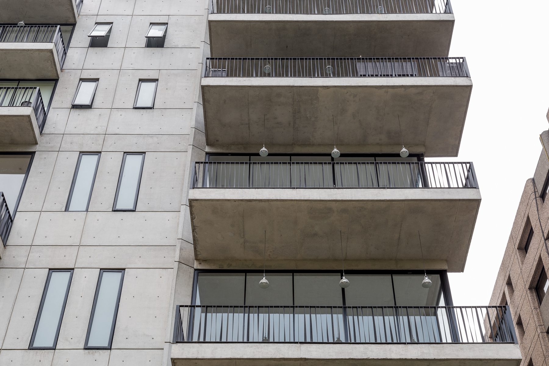 2015 年建造的 Tabachines 多单元住宅公寓室内设计解读-22