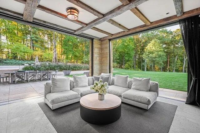 马萨诸塞州韦斯顿:藏在自然里的赖特式艺术豪宅-42