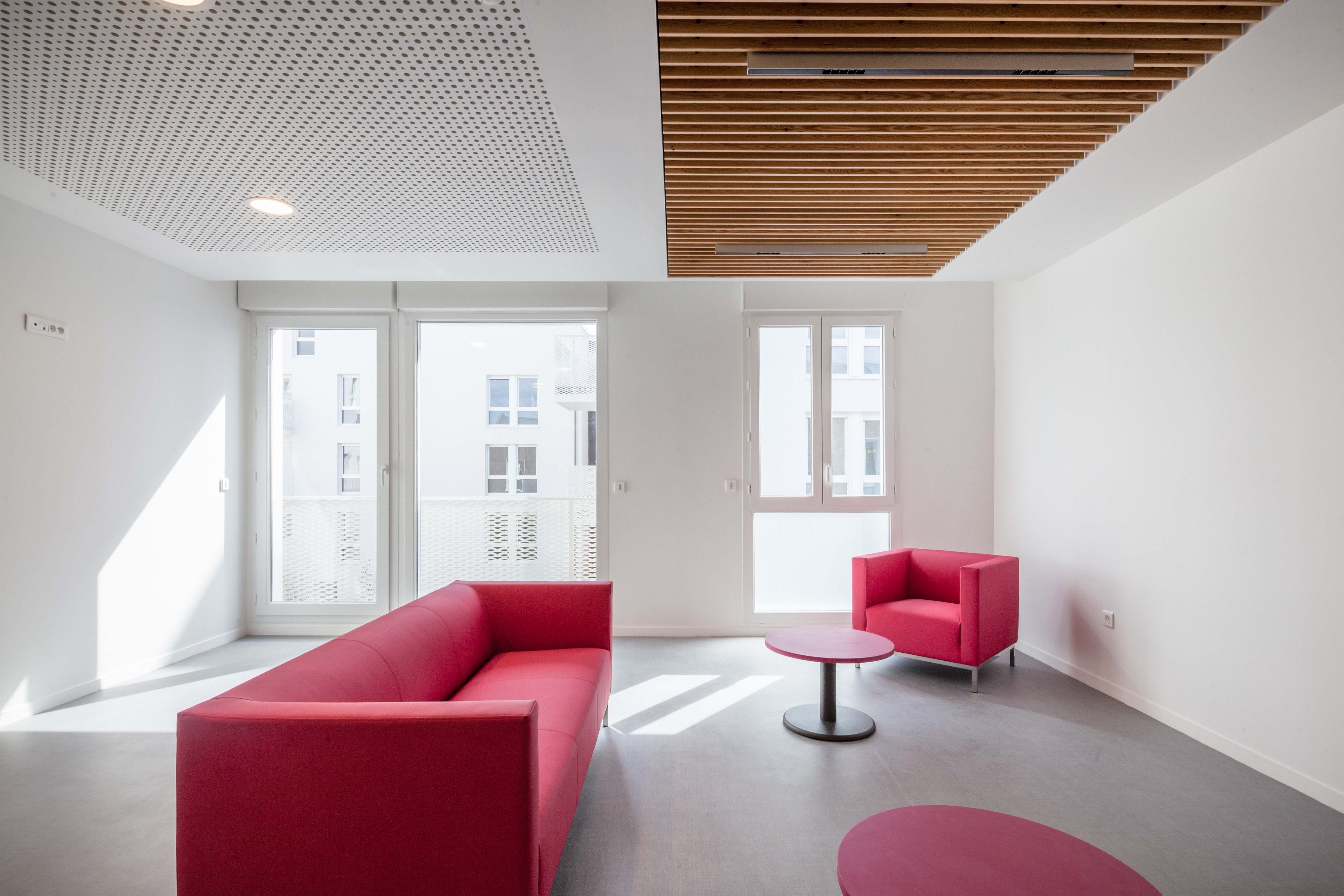 巴黎郊区独特社区 · 砖与金属的和谐共生-30