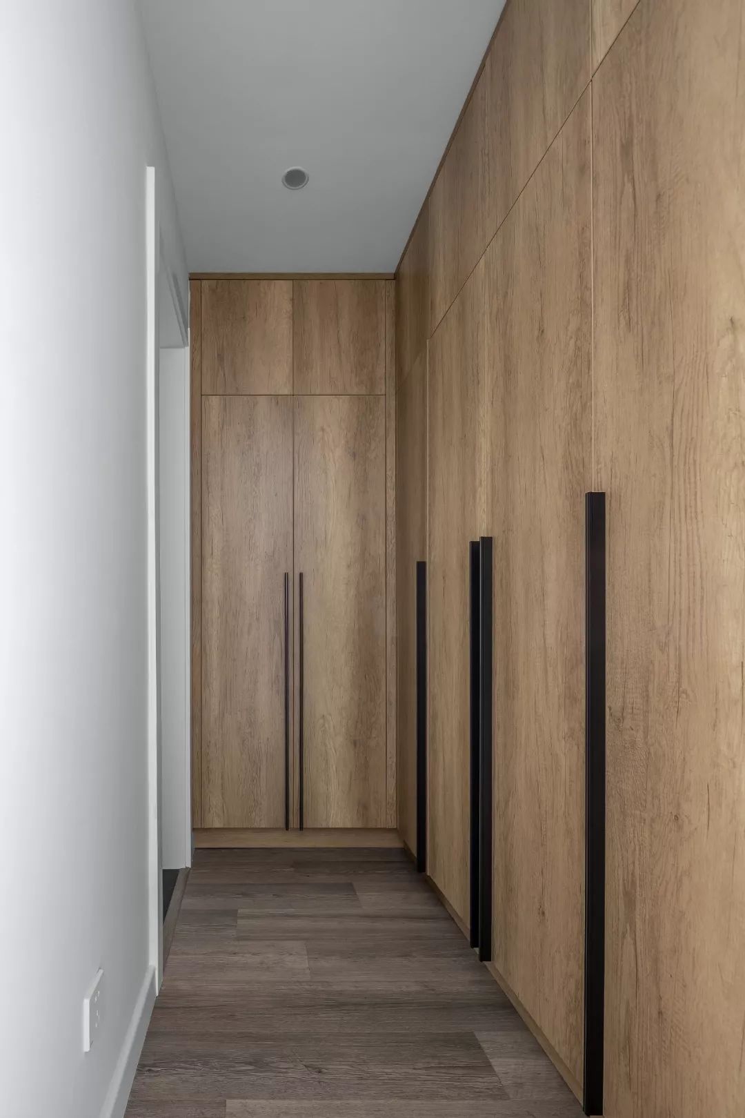 137㎡三口之家,温馨设计融入阳台、投影仪与衣帽间-39