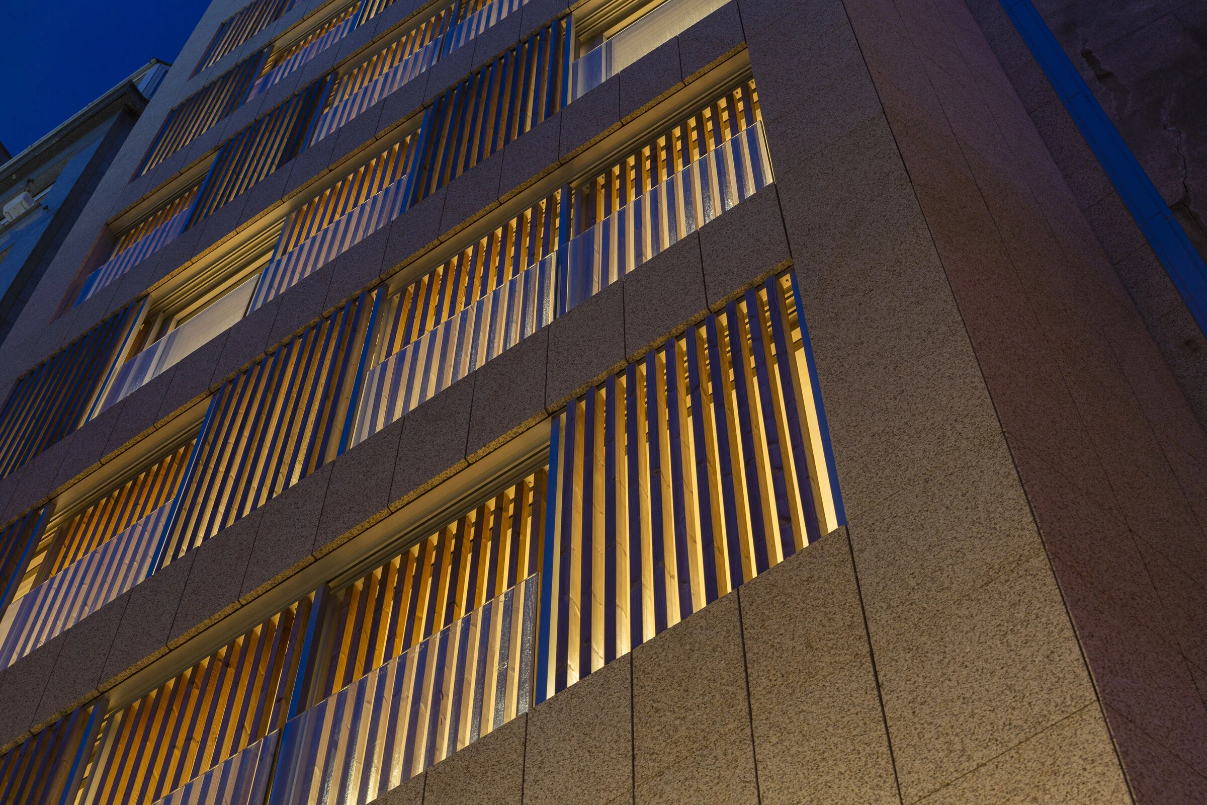 西班牙 Vigo 市 Hotel Galicia 翻新成豪华公寓-20