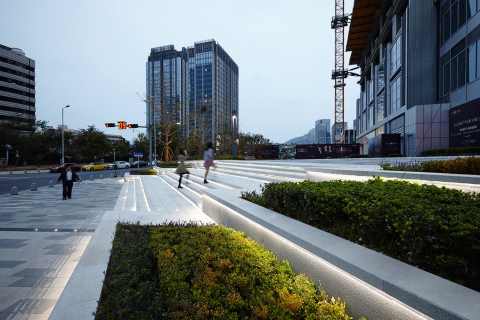 星光璀璨,南信青岛环球金融中心景观设计-7