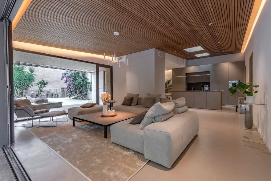 Contemporary Renaissance: Montpellier House Opens To Poolside Living-3