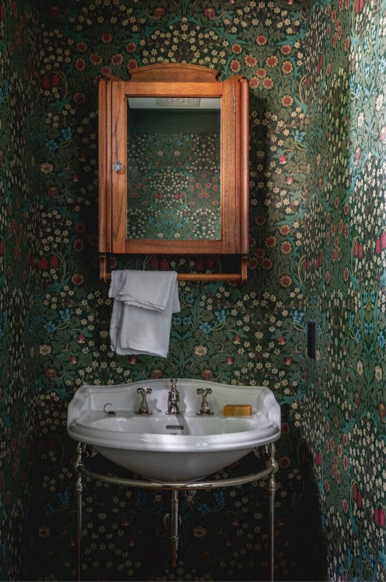 复古温馨的艾奥瓦城市住宅图书馆设计-13