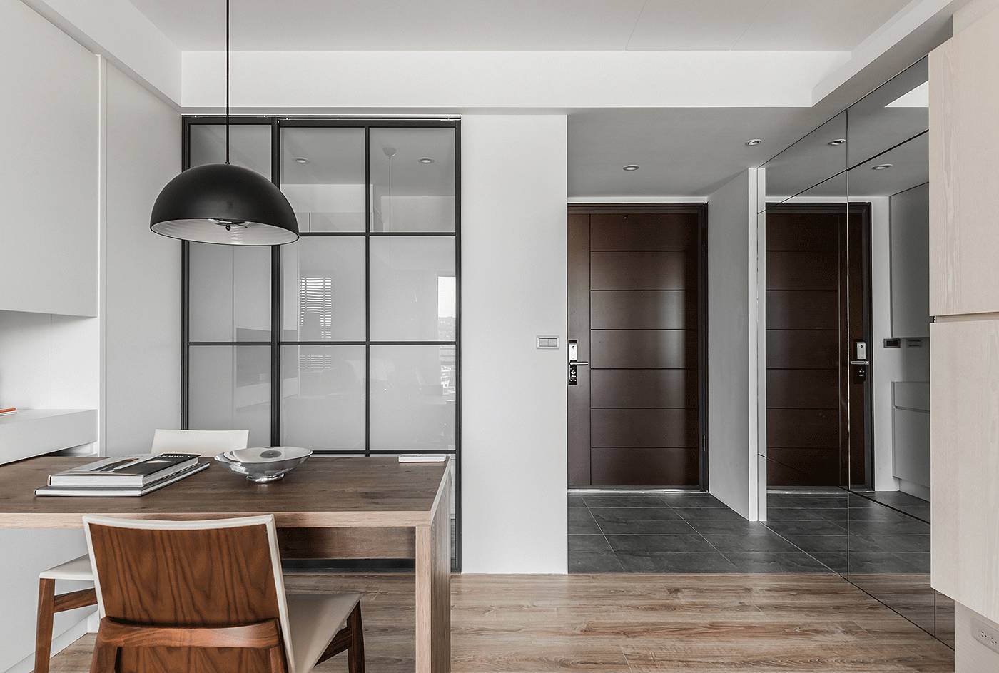 台式简约风住宅设计 生活品位的精致展演-13